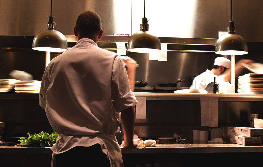 Como administrar um restaurante na prática: os 26 principais cuidados