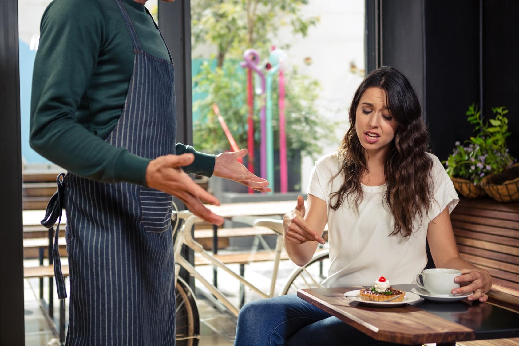 Conheça os 7 principais direitos do consumidor em restaurantes e evite transtornos