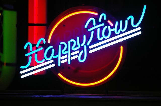 Como fazer um happy hour: 5 dicas infalíveis